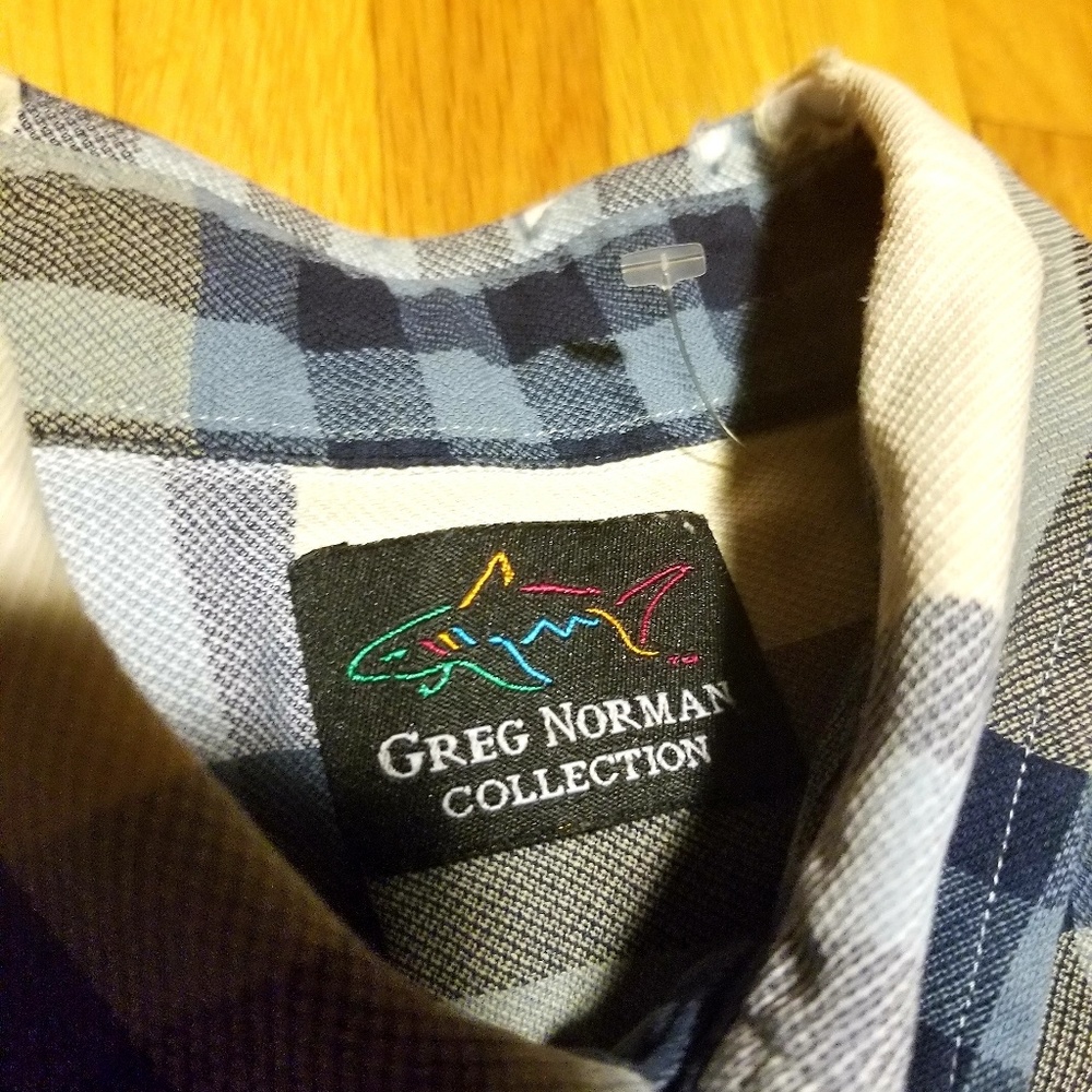 Greg Norman Collection Button down - Picture 3 of 3